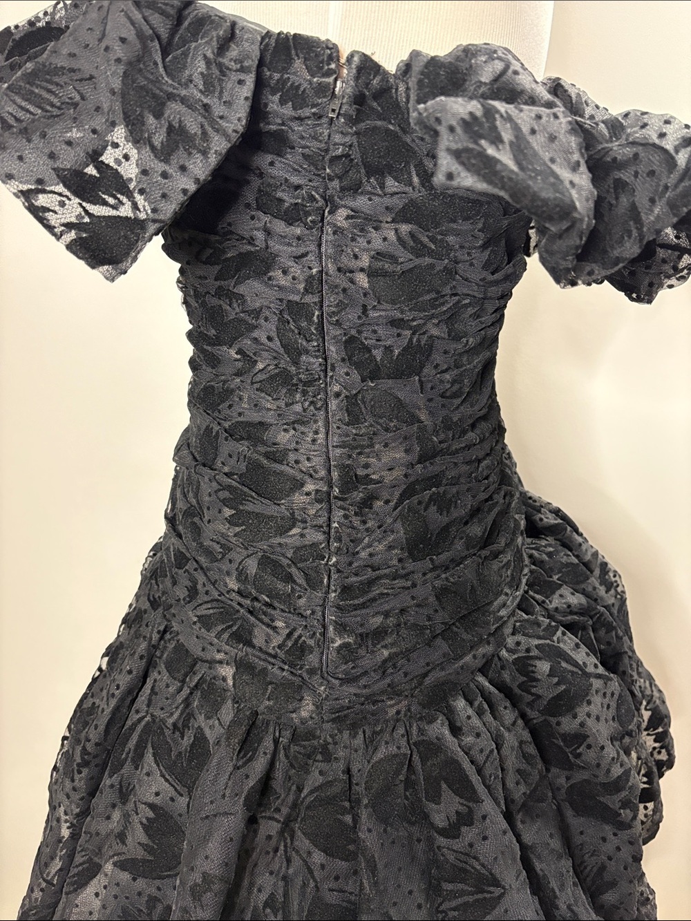 Vintage 1980 Arnold Scaasi Boutique Black Flocked Tulle Off-Shoulder Ball Gown 8 - Picture 9 of 16